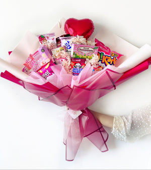 Valentine's WOWEE Snack Bouquet with HIPPERS Blind Box